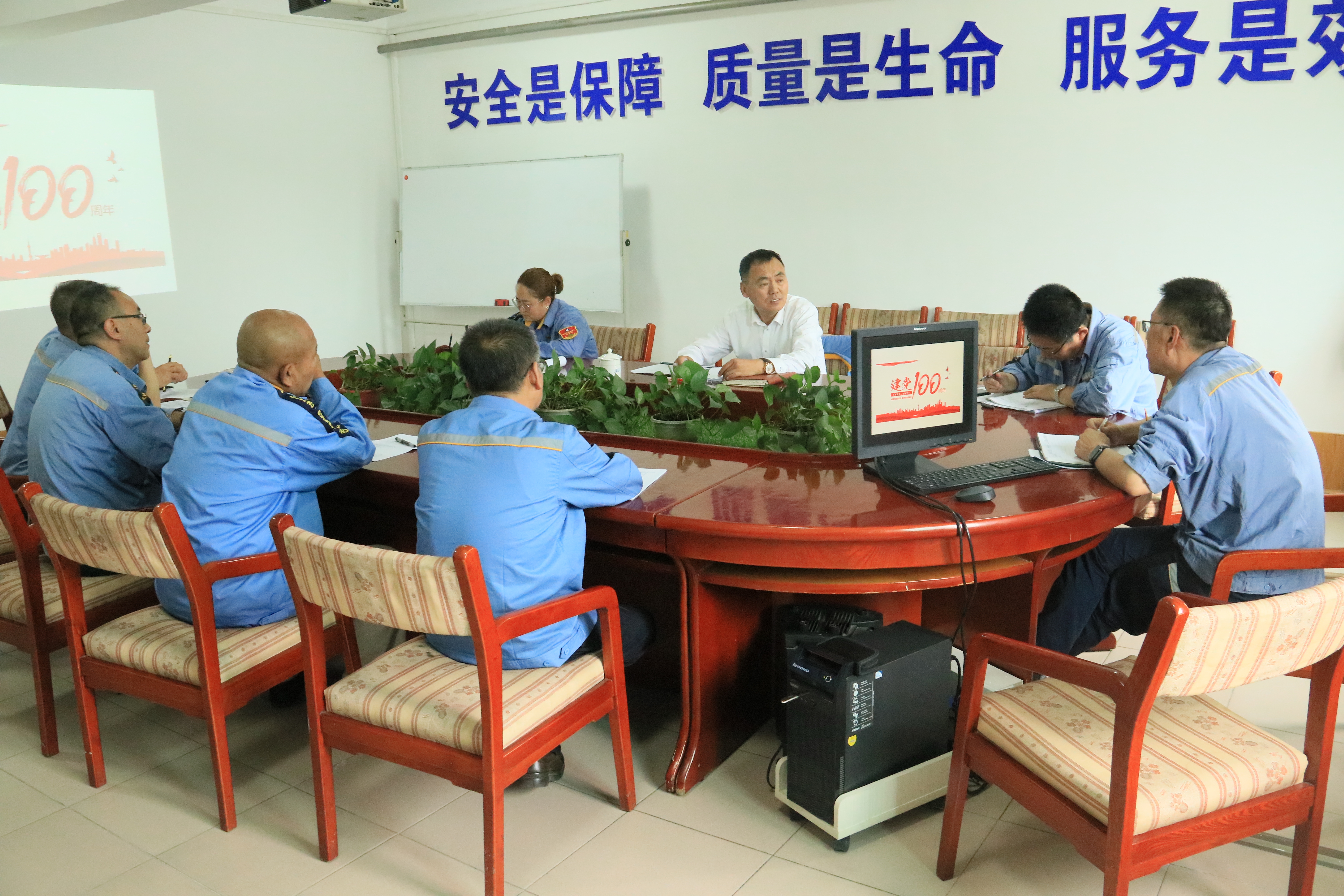 许晶指导建安公司、科开公司党史学习教育