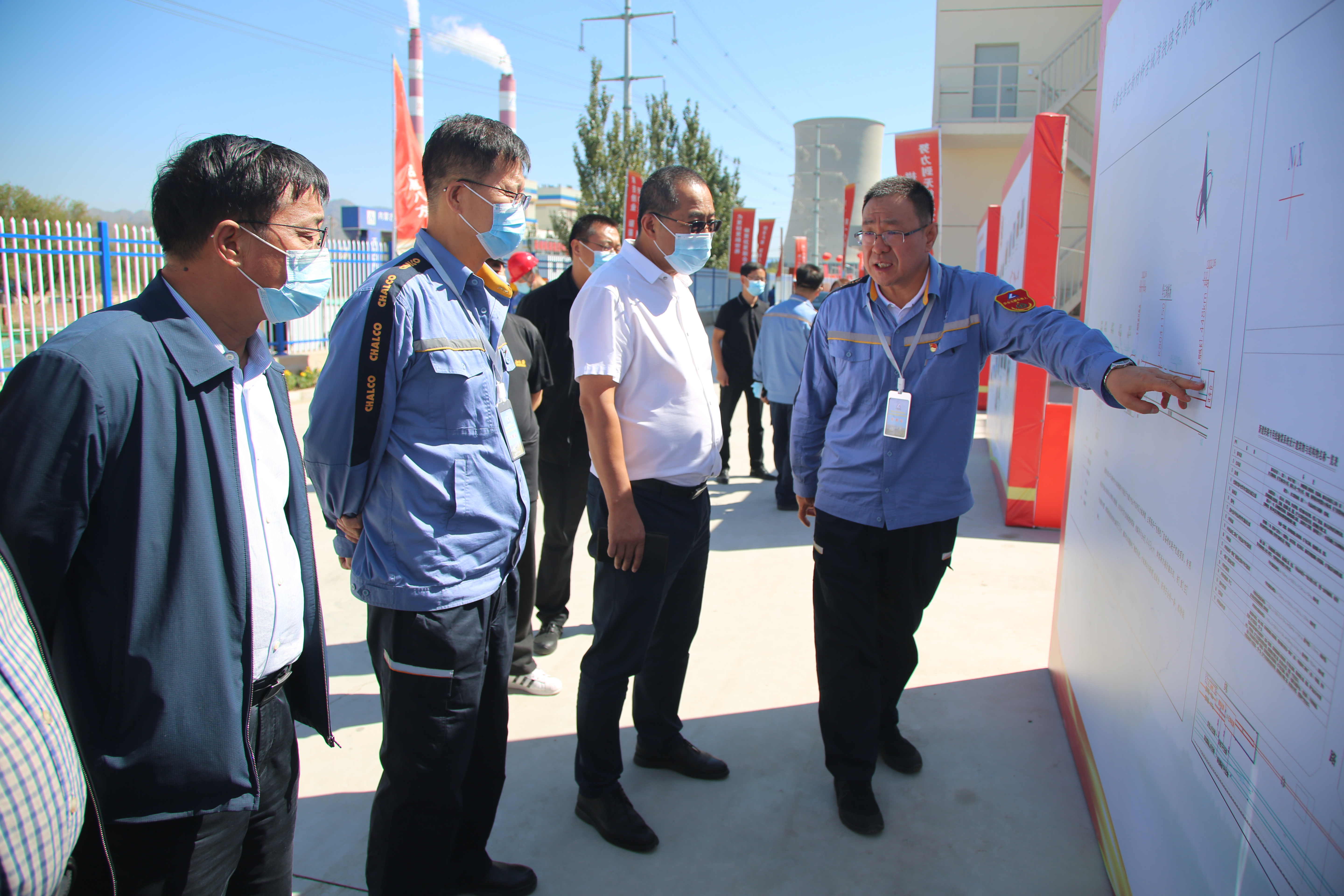 新华社内蒙古分社社长于长洪调研采访包铝