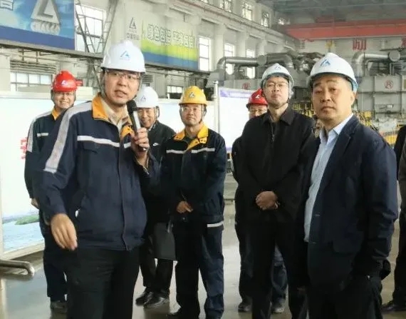 中信戴卡运营总监杨小禹 内蒙古电力副总经理黄庭祥到访包铝