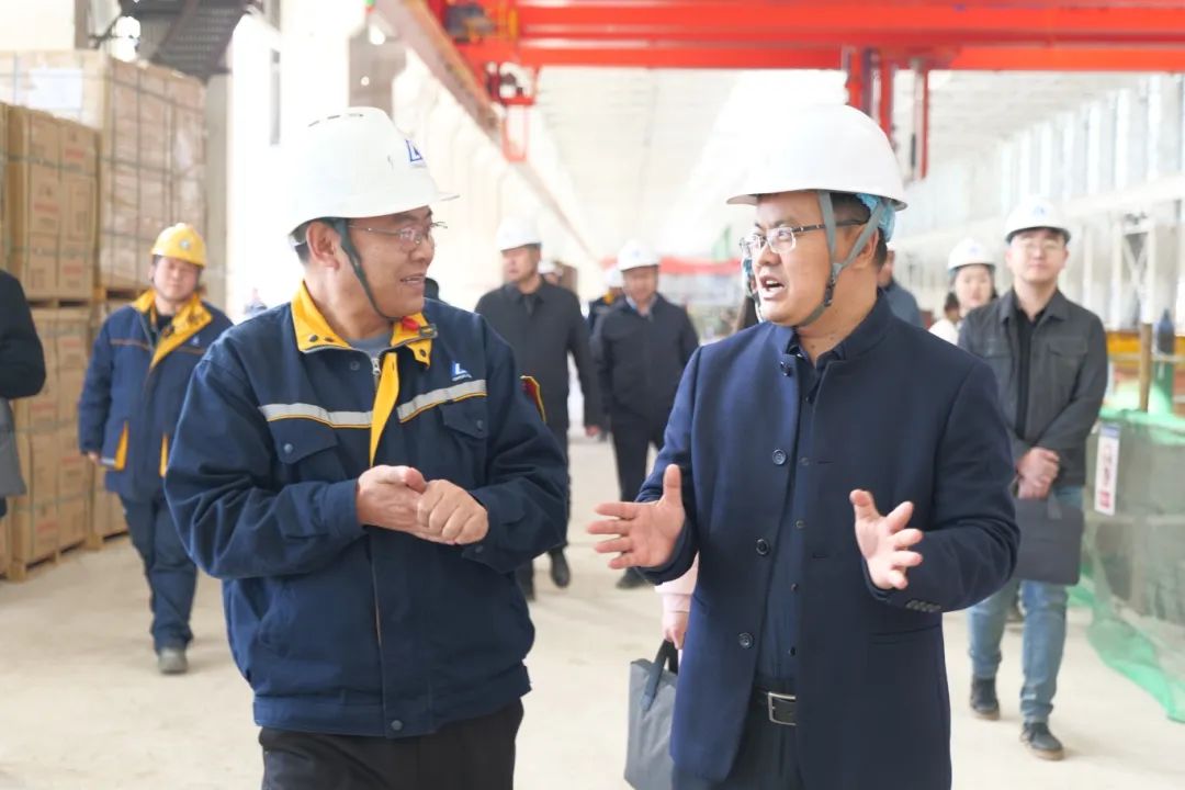自治区党委政研室到包铝开展专题调研